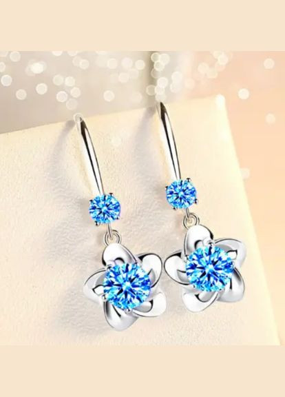 Жіночі сережки зі срібним покриттям і вставкою. Біжутерія No Brand (295291933)