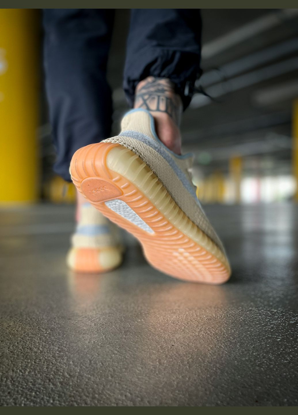 Желтые всесезонные кроссовки мужские и женские adidas yeezy boost 350 yellow | адидас изи буст 350 жёлтые No Brand