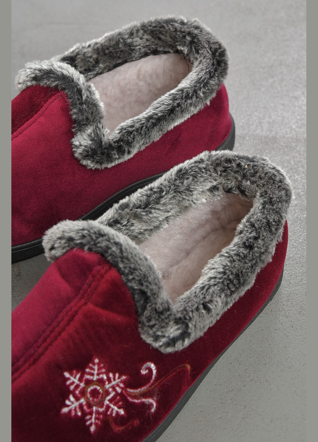Капці жіночі на хутрі бордового кольору з візерунком Let's Shop (305572992)