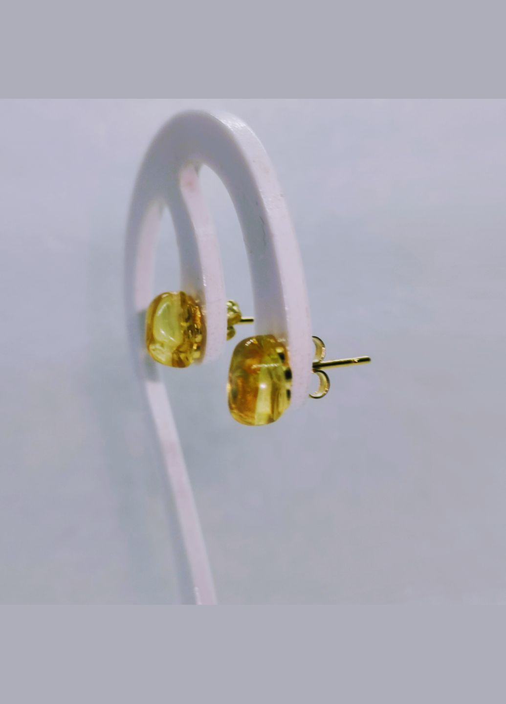 Сережки 3191 «гвоздики» з натурального бурштину MINOV (317271313)