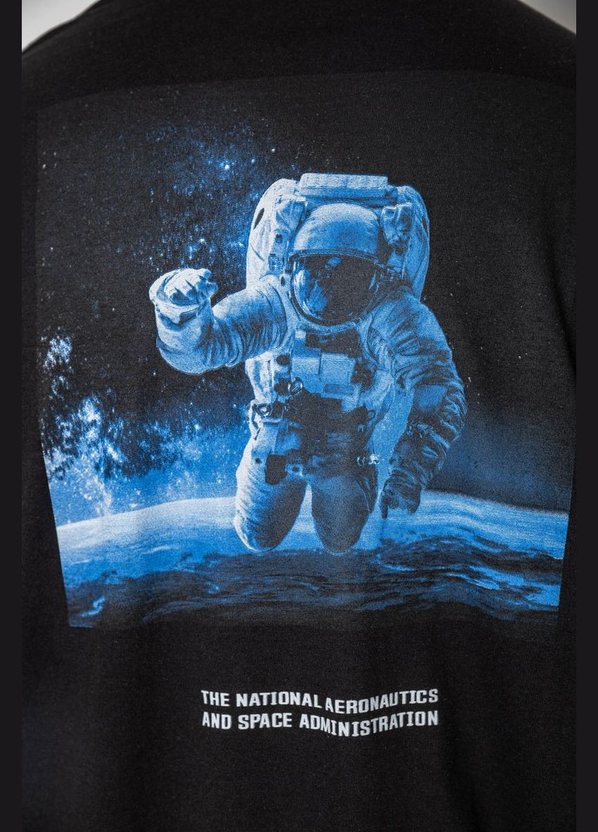 Черная футболка мужская с принтом. Andi