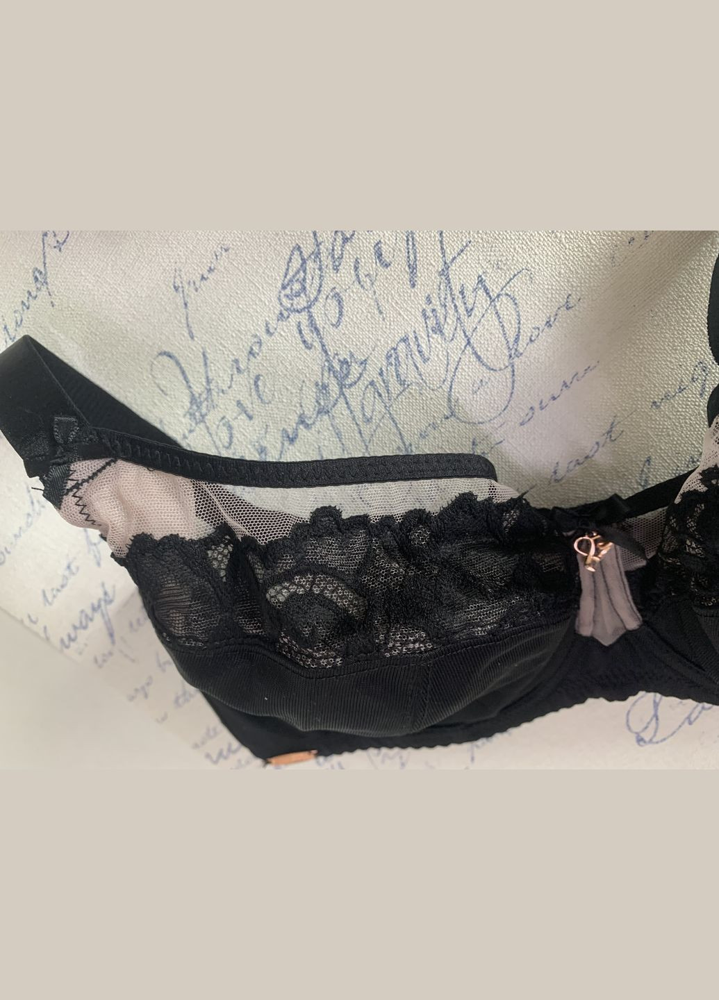 Чёрный бюстгальтер Lanny Mode с косточками