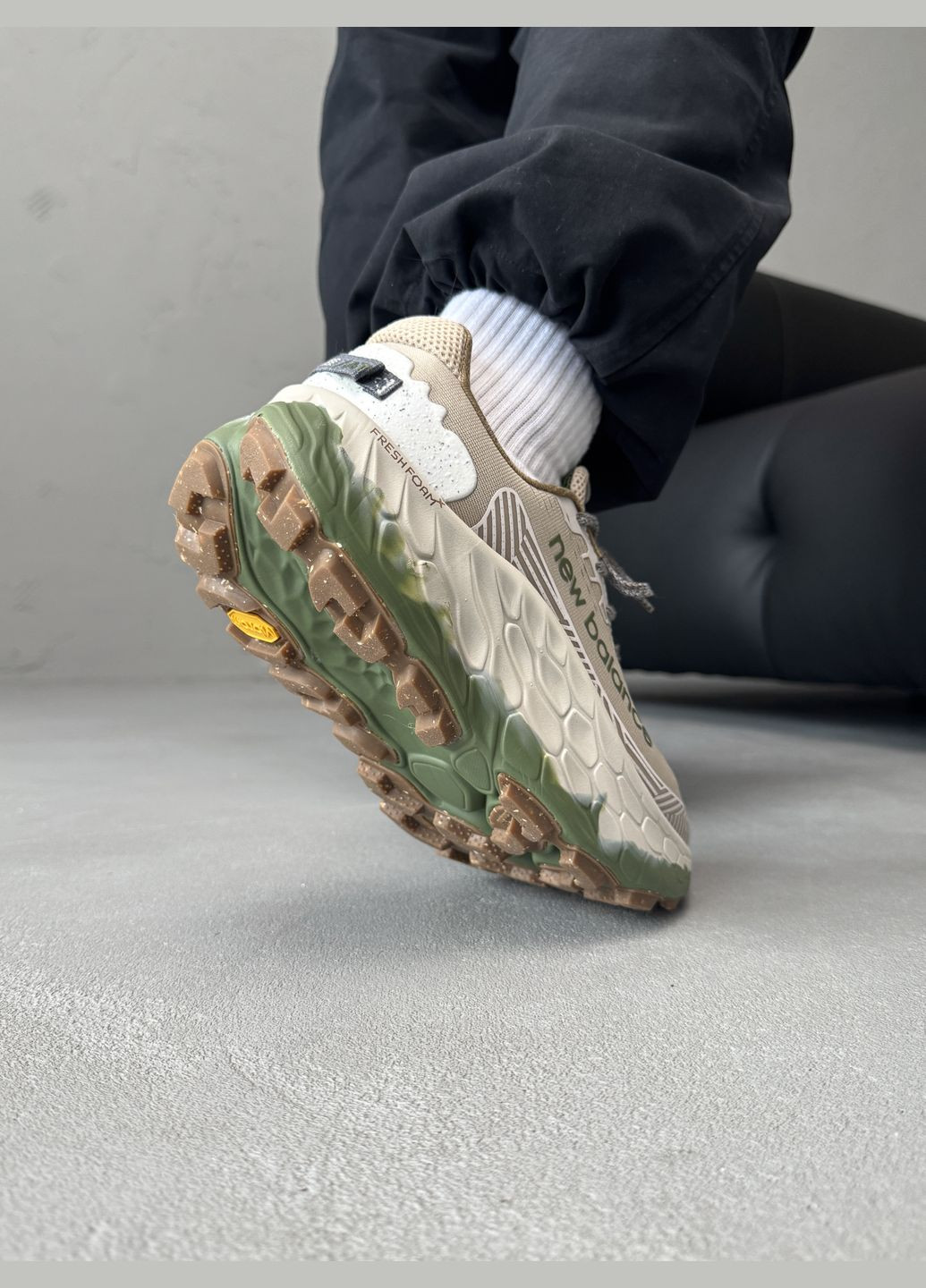 Бежевые демисезонные кроссовки мужские и женские new balance fresh foam beige khaki | нью беланс фреш фоам бежевые хаки No Brand