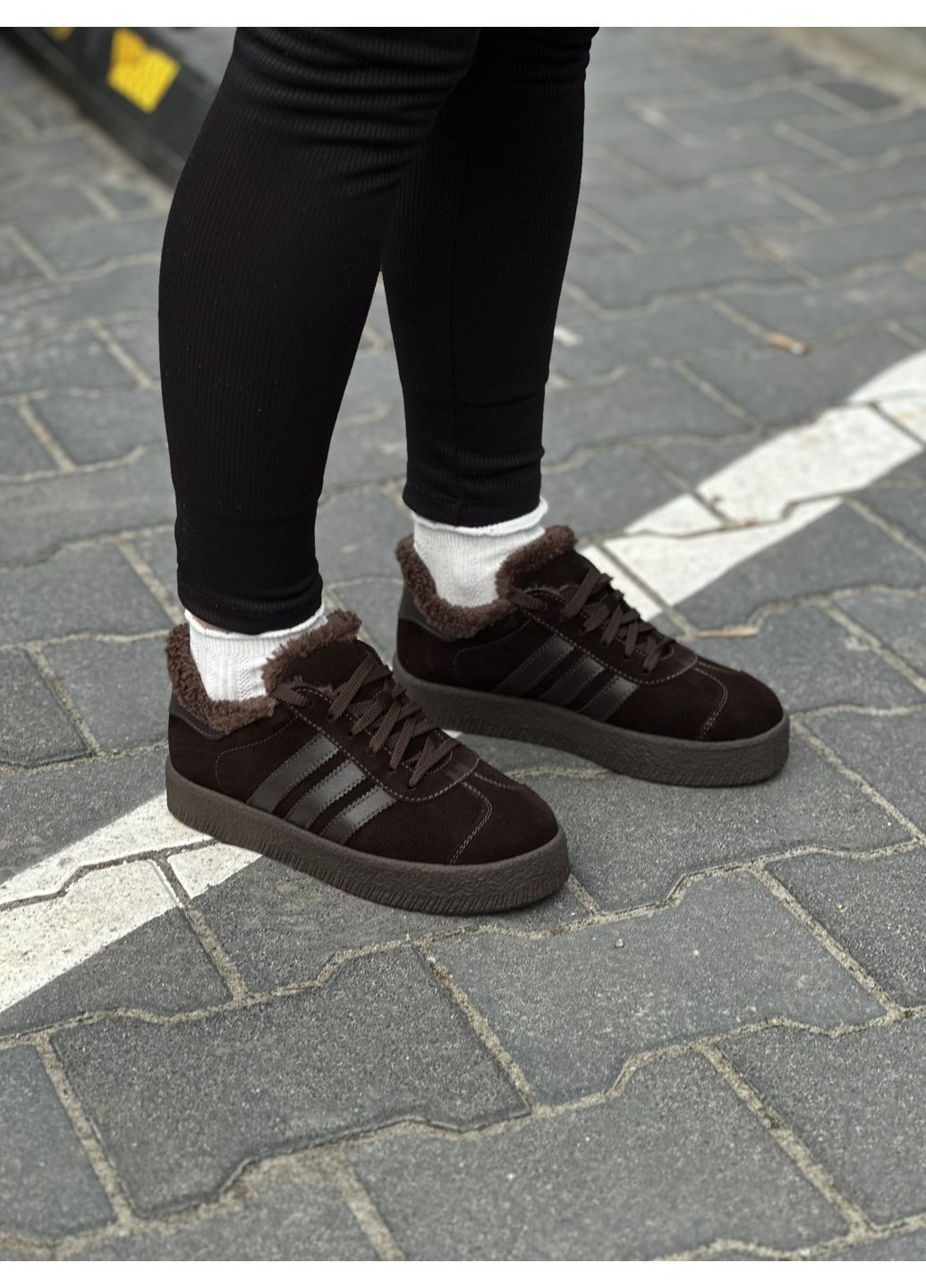 Темно-коричневі зимові замшеві кеди Madiro Adidas