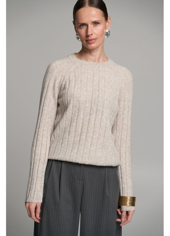 Бежевый зимний свитер Triko Bakh