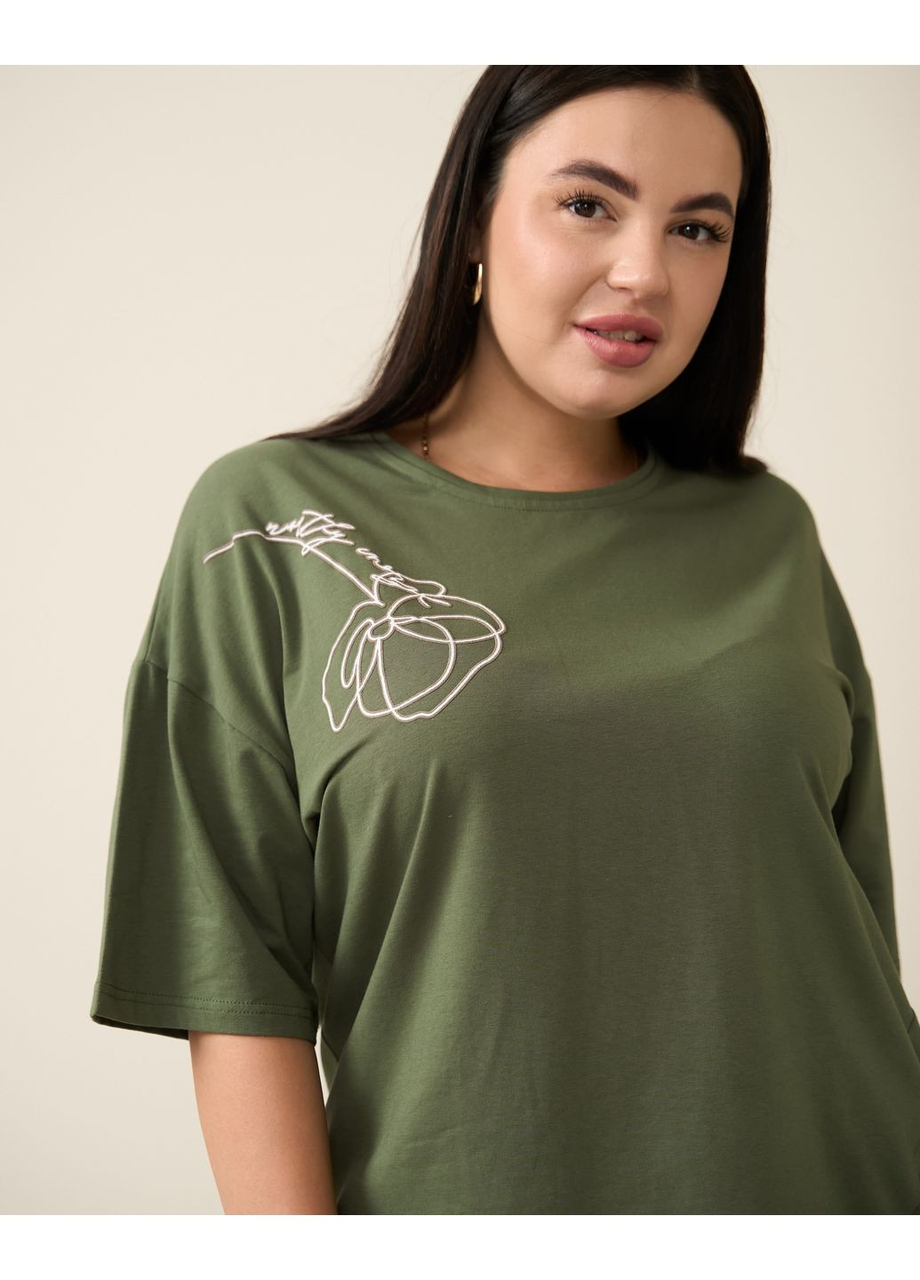 Оливкова (хакі) жіночий комплект plus size з капрі Nicoletta