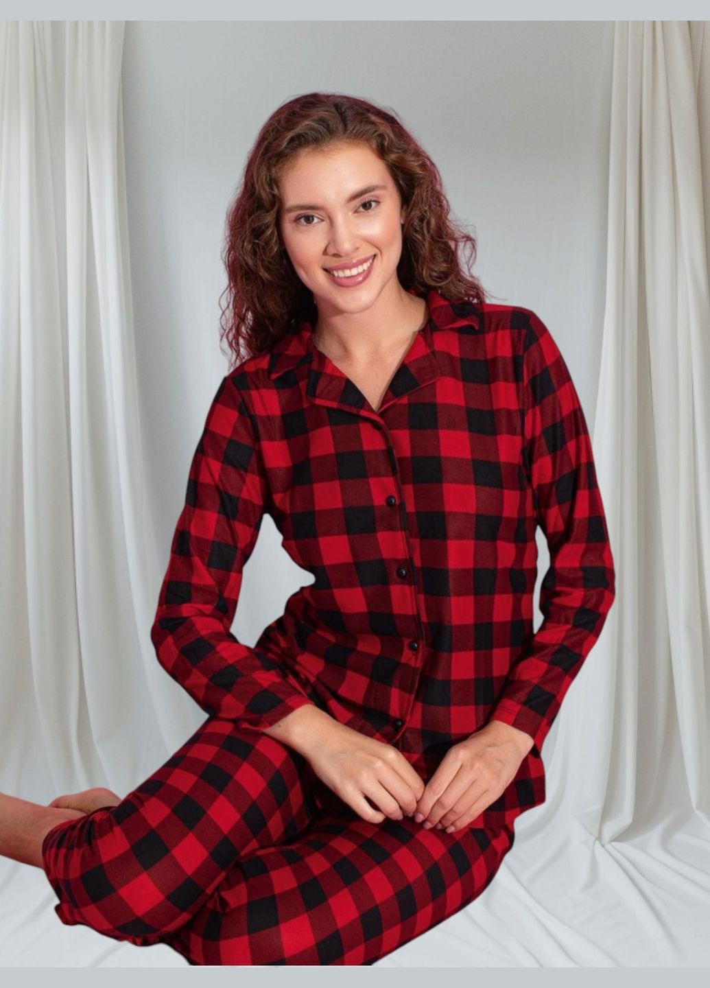 Красная всесезон пижама женская теплая велюр - котон, рубашка на пуговицах и брюки, клетка Lana