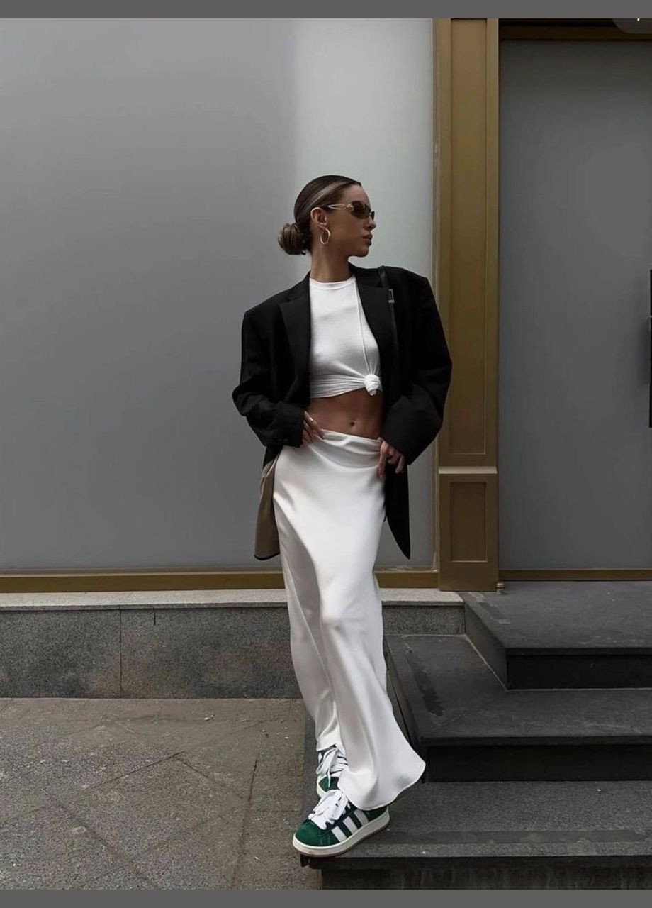 Белая кэжуал однотонная роскошная юбка длины макси из шелка. Adelante колокол