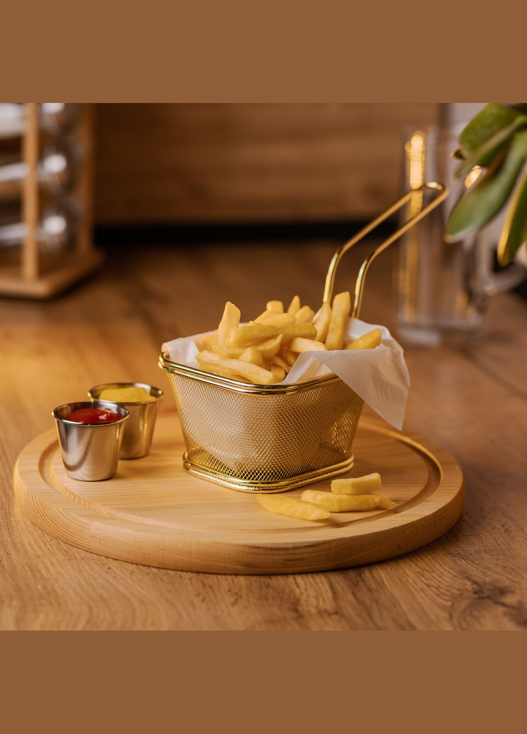 Корзина сервировочная для фри и снеков 13х11х7 см с гальваническим покрытием, золото. No Brand (328441499)