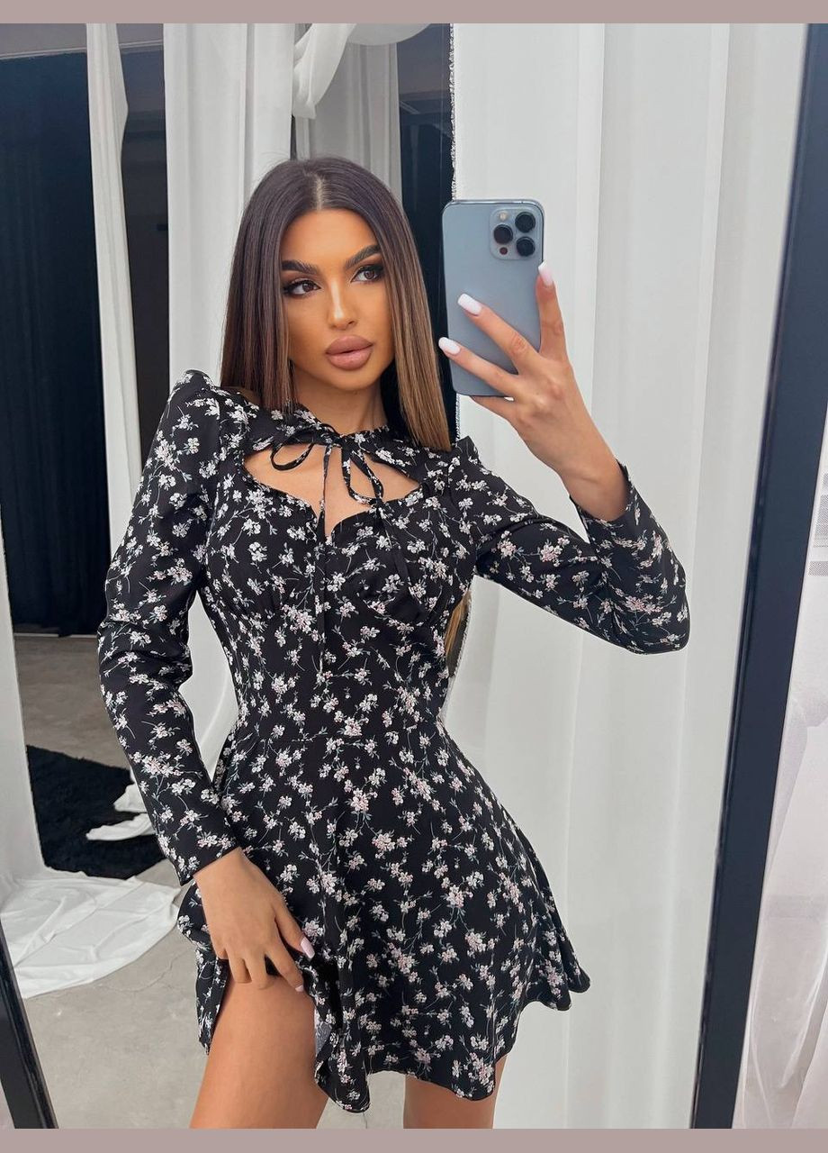 Черное кэжуал мини платье в цветочный принт Adelante с цветочным принтом