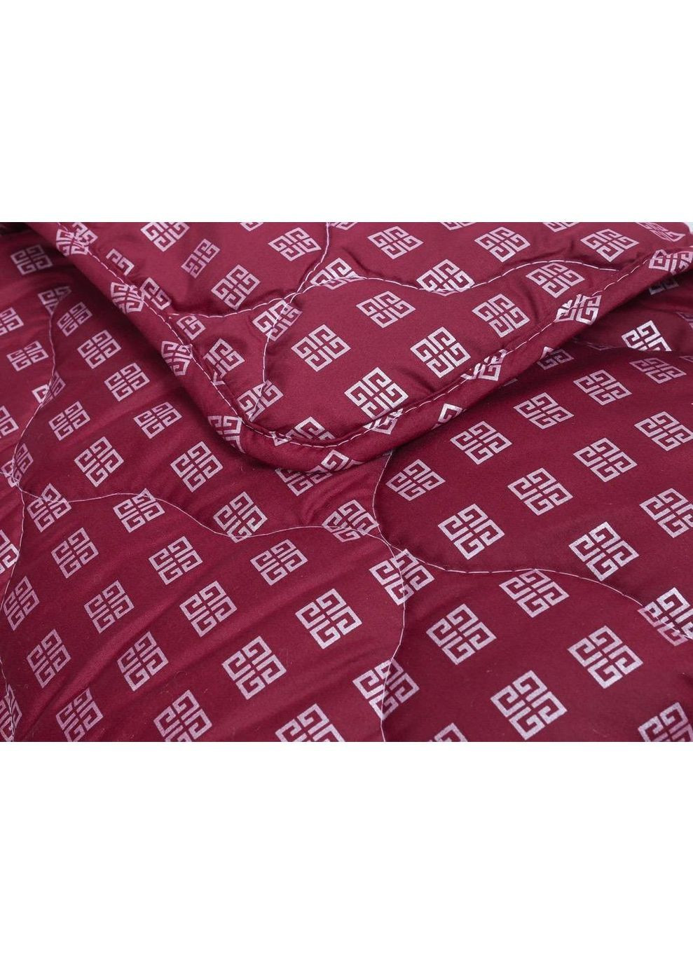 Стёганое одеяло бордового цвета с геометрическим орнаментом 180×220 см No Brand Givenchy (365654913)