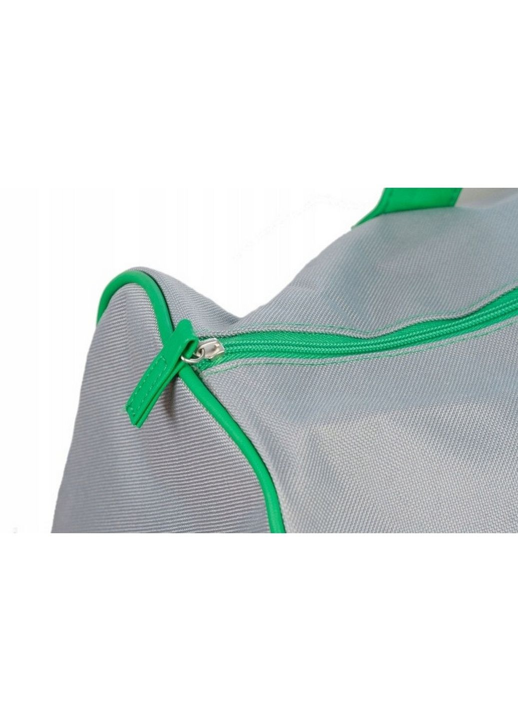 Спортивная сумка 32L Colors of Benetton 45x23x21 см United Colors of Benetton (289458773)