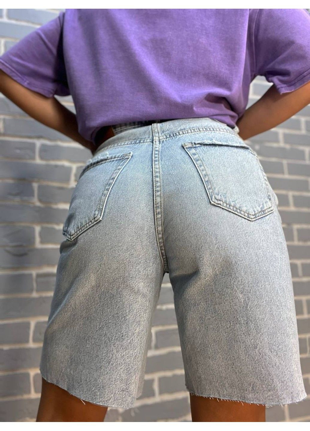 Шорти жіночі джинсові Women Denim 355-974 бермуди рвані довжина до коліна No Brand (304548502)