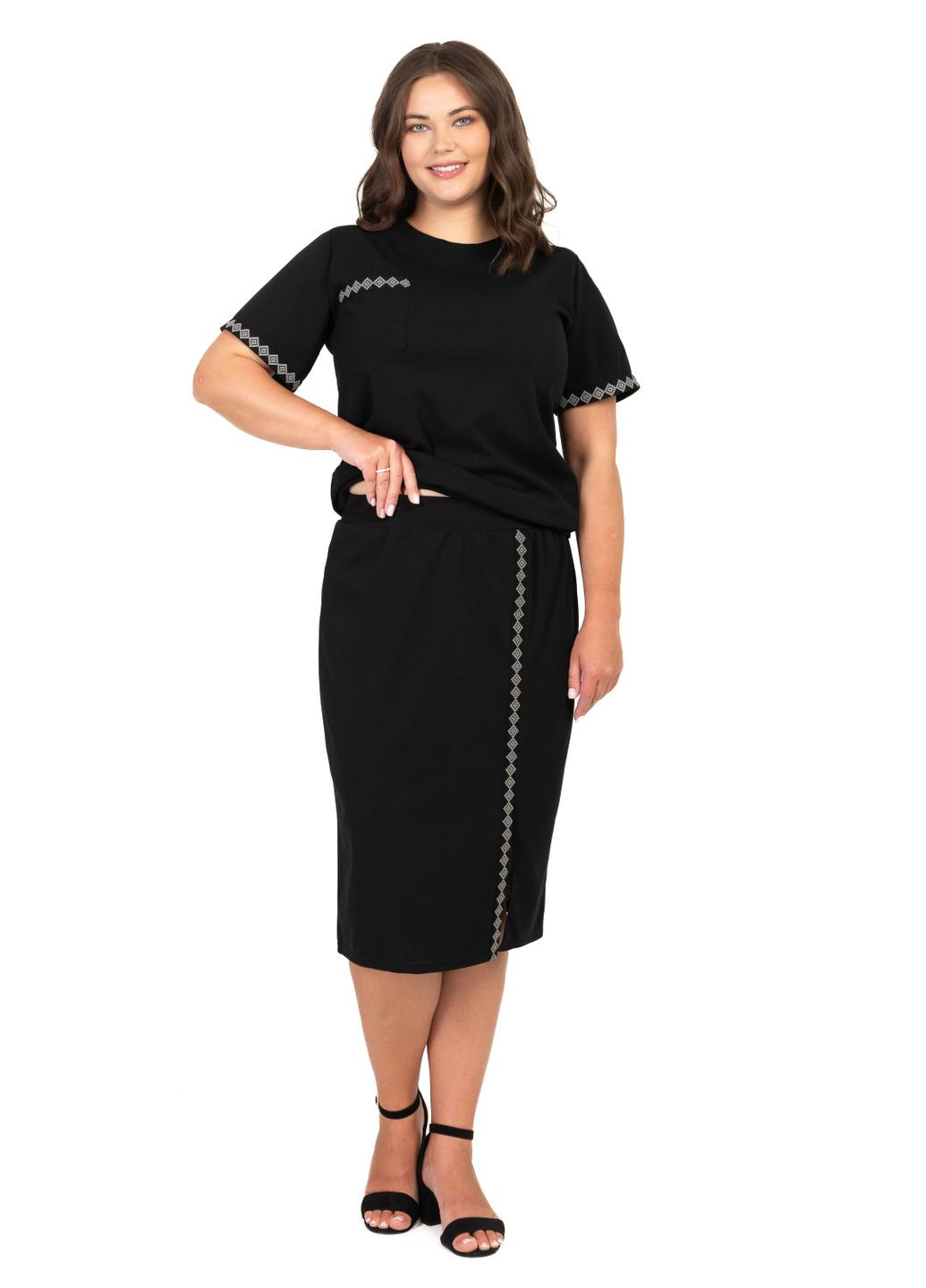 Костюм зі спідницею Грація (чорний з сірою вишивкою) Golfstream (335814315)