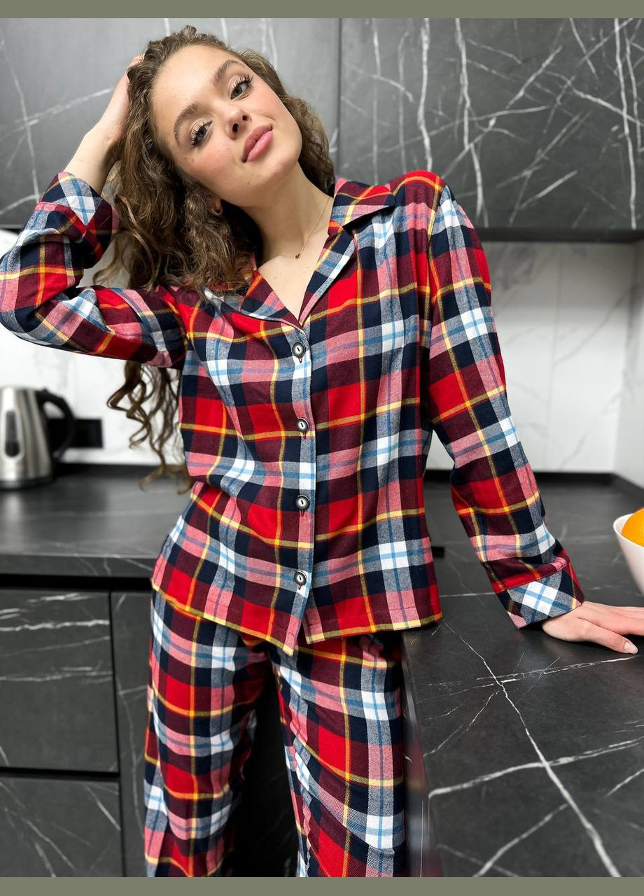 Красная уютная красивая женская пижама красного цвета в клетку No Brand