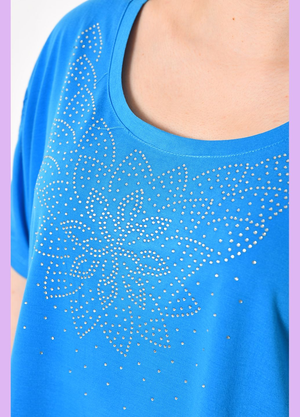 Голубая летняя футболка женская батальная голубого цвета Let's Shop