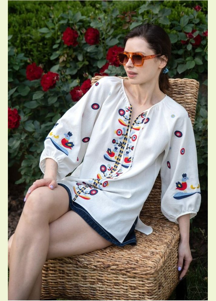 Молочна вишита жіноча вишиванка молоко з помаранчевим орнаментом mksmv316-102 Modna KAZKA (336934205)