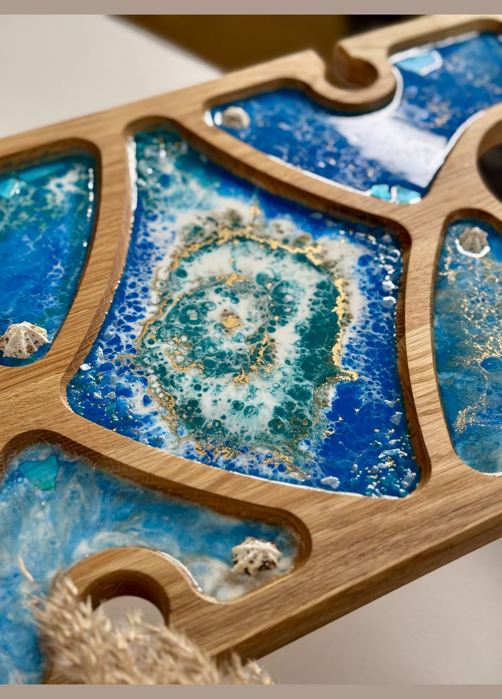 Дубовый винный столик (столик для завтраков) с эпоксидной смолой в морском дизайне KorriArt (315391429)