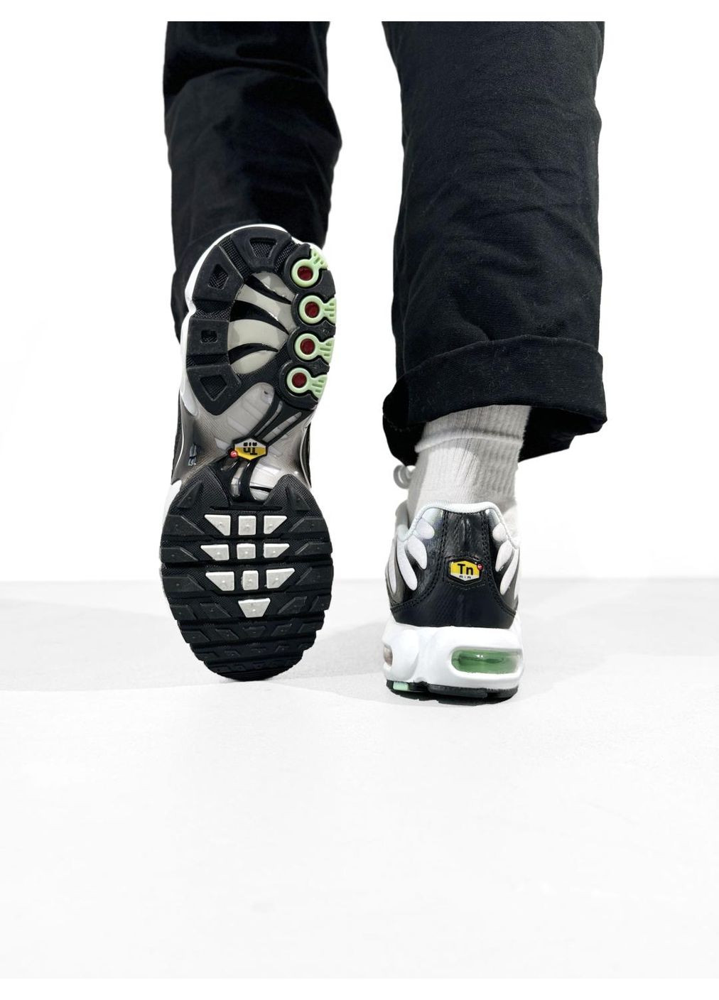 Чорні Осінні кросівки чоловічі nike air max tn plus white black mint найк аір макс тн плюс No Brand
