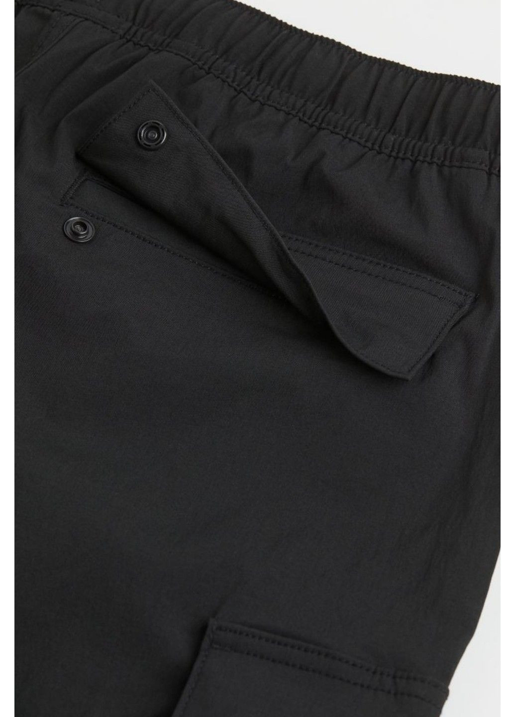 Чоловічі нейлонові шорти карго Regular Fit (56915) S Чорні H&M (290704956)