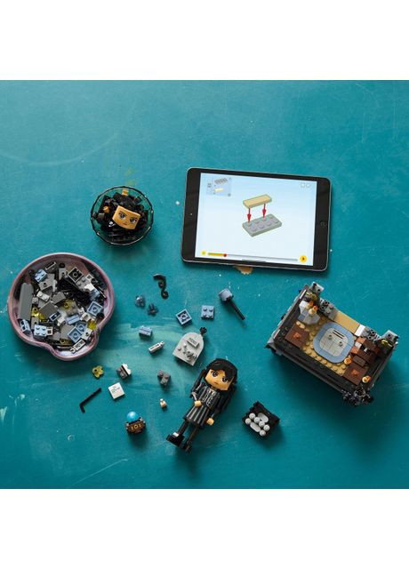 Конструктор Wednesday Фігурка Венздей Аддамс Lego (372466039)