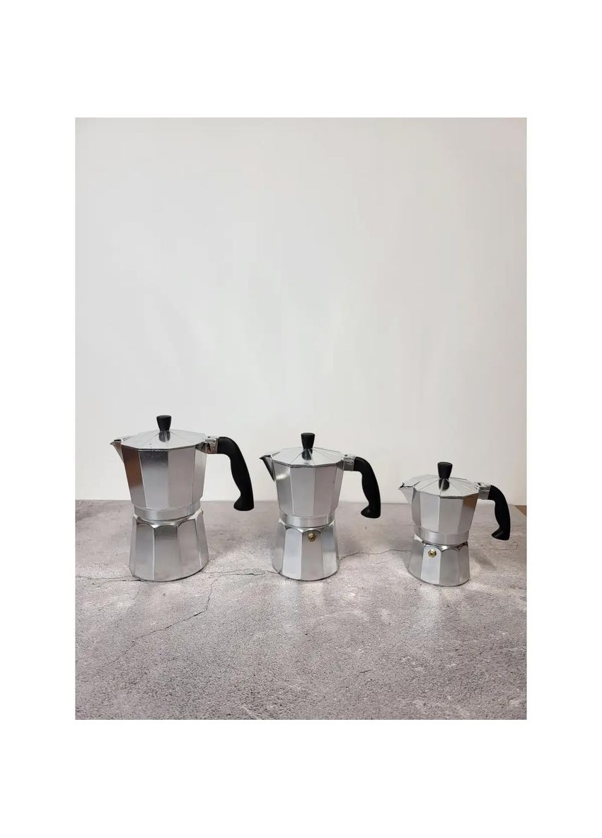 Гейзерная кофеварка Como 300 мл GU-1000-6 6 чашек (136214) Gusto (317345890)