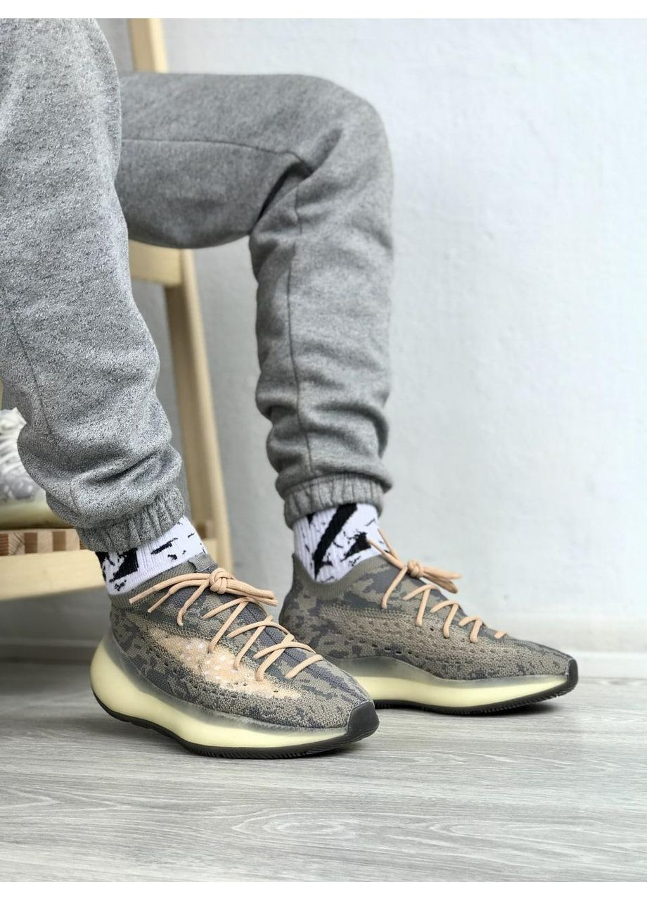 Коричневые демисезонные кроссовки мужские adidas yeezy 380 light brown адидас изи буст No Brand