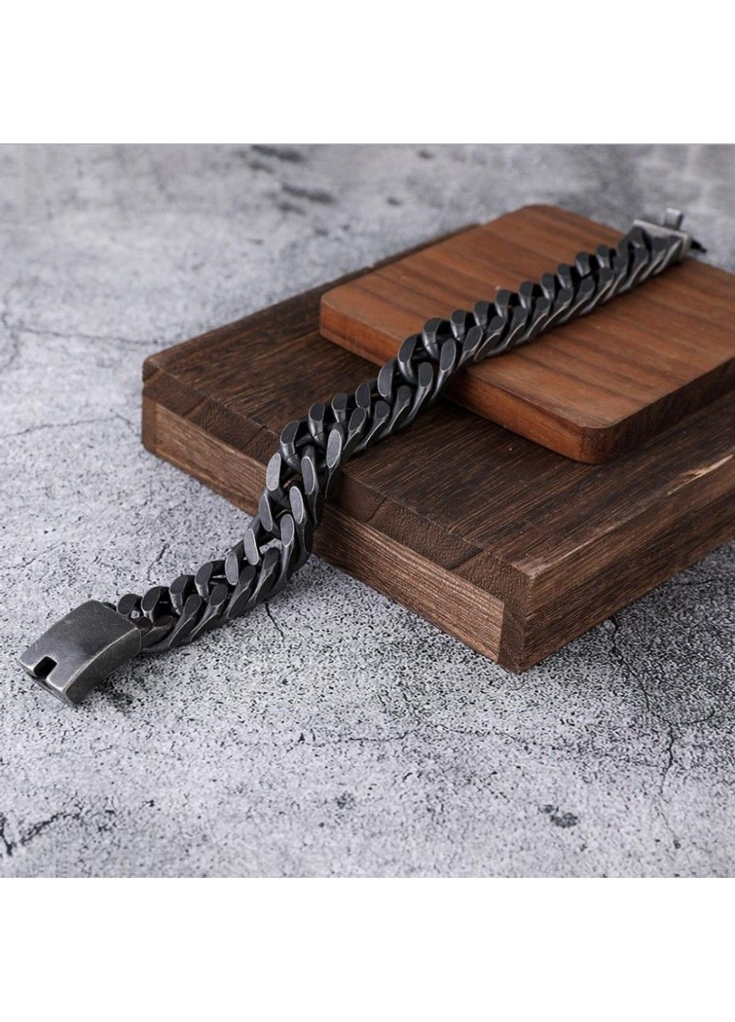 Масивний чоловічий браслет з нержавіючої медичної сталі 19мм 22.5см BS-330 No Brand (351503766)