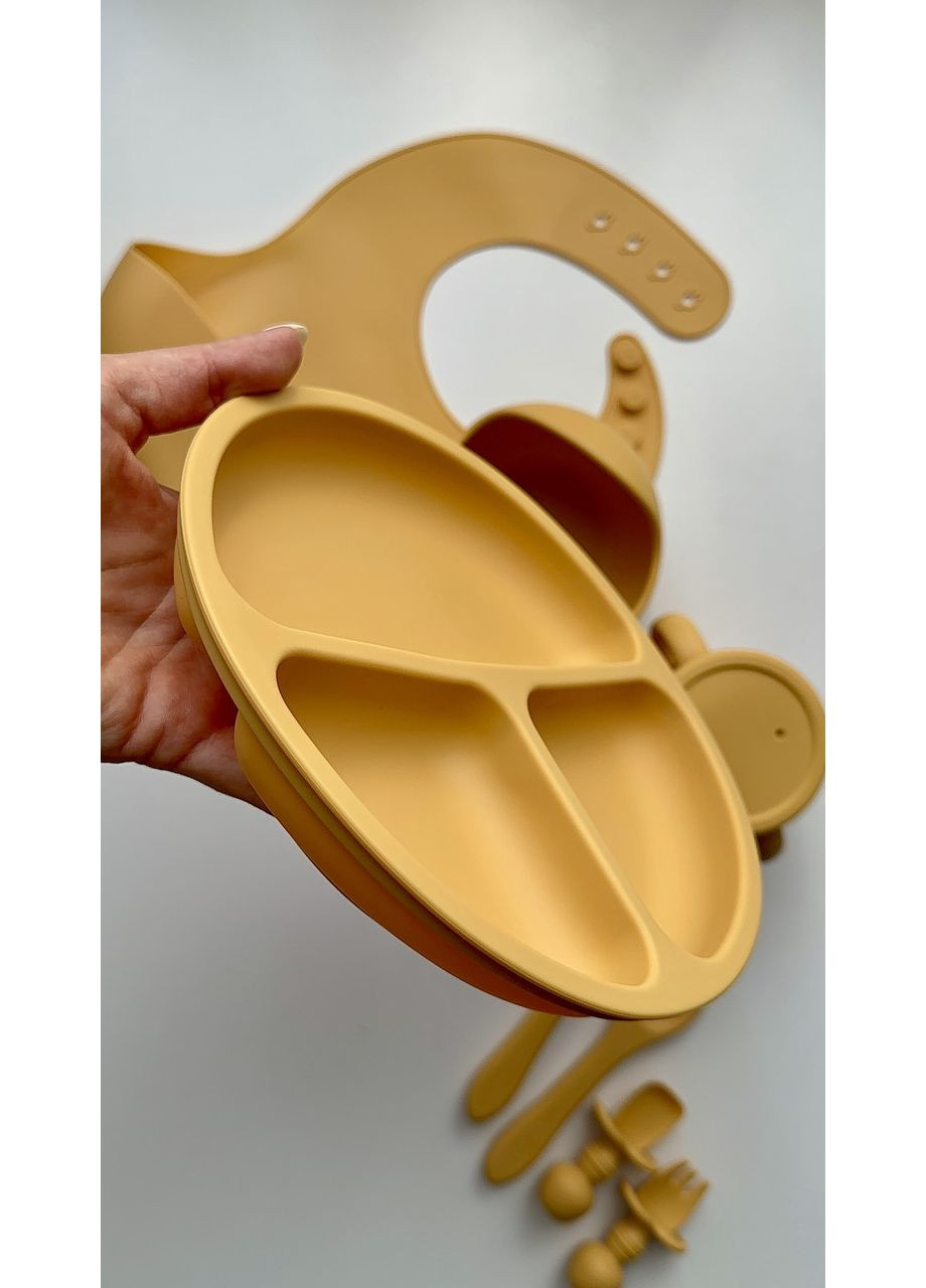 Силиконовый набор посуды для кормления детей ( 9 элементов) тарелка, мисочка, поильник, ложка, вилка, нагрудник No Brand (364553127)