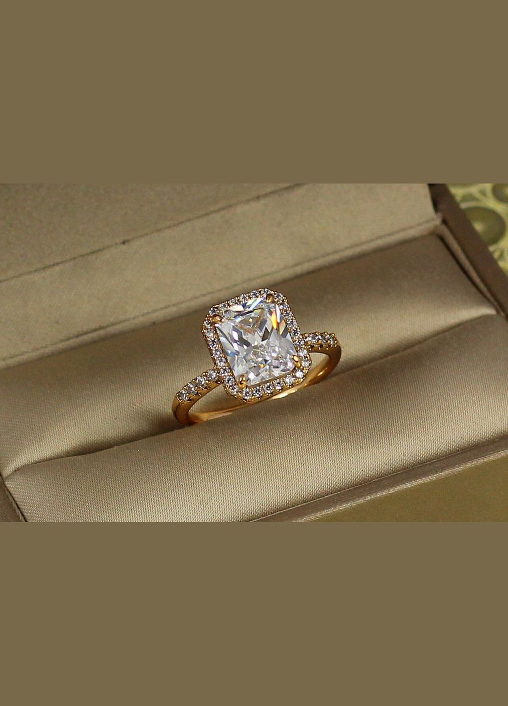 Кільце авангард з білим каменем р золотисте Xuping Jewelry (364122720)