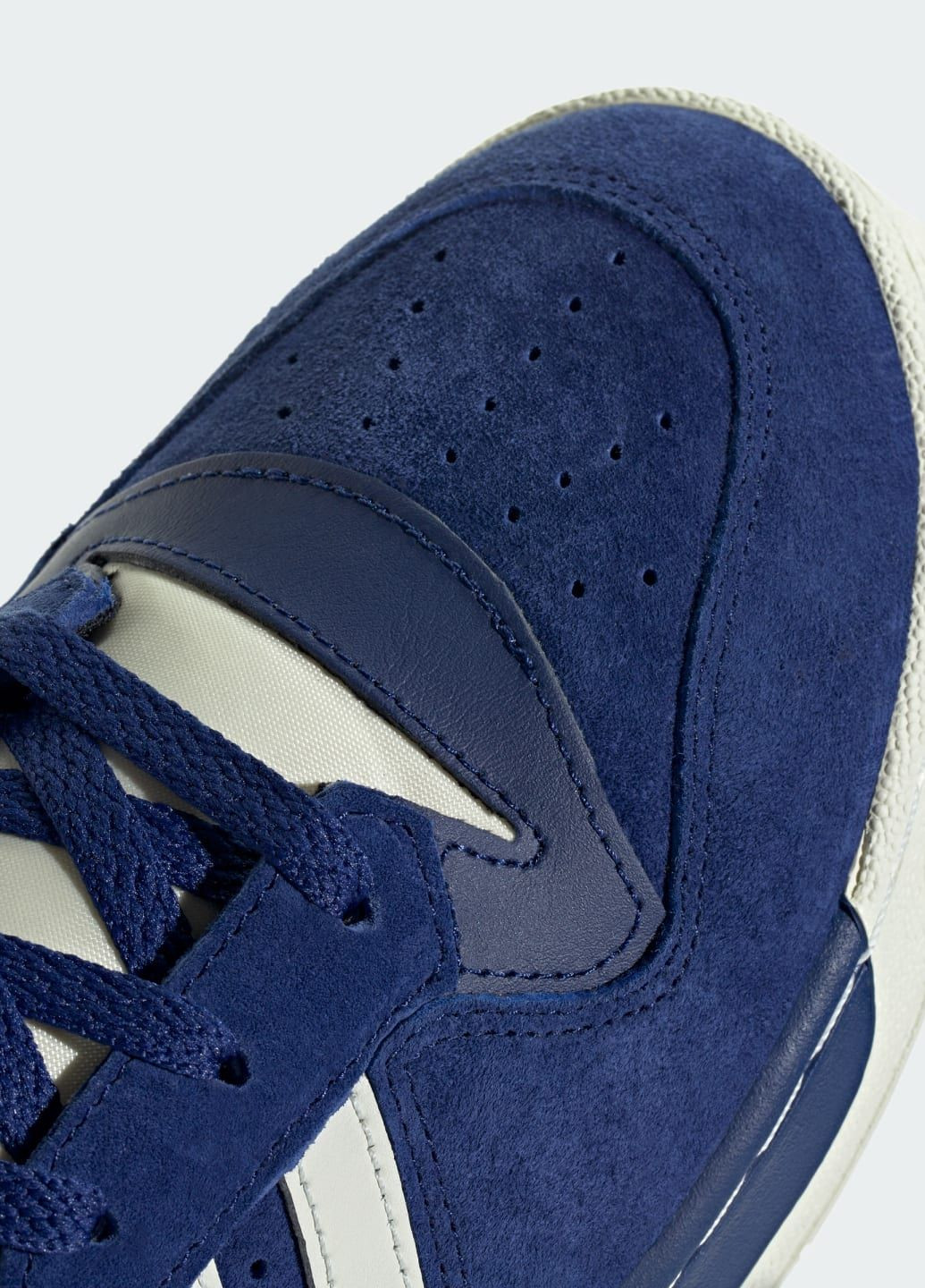 Синие всесезонные кроссовки rivalry low adidas