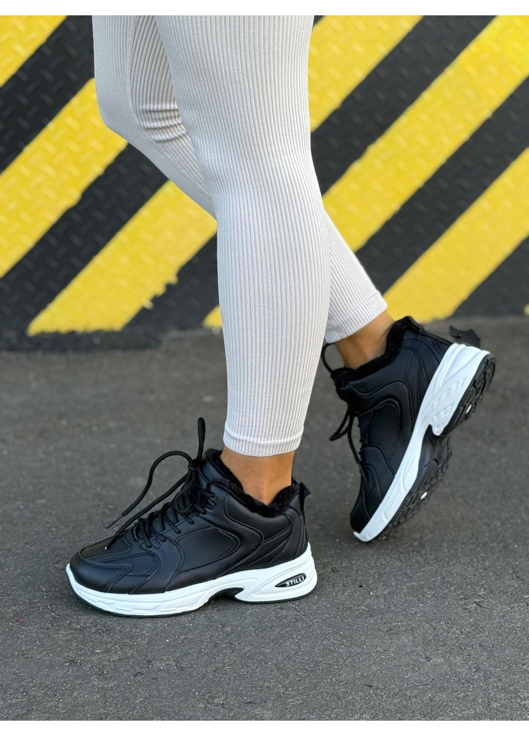 Кроссовки женские зимние утепленные на меху черные из экокожи спортивные повседневные No Brand чёрные зима (362961347)