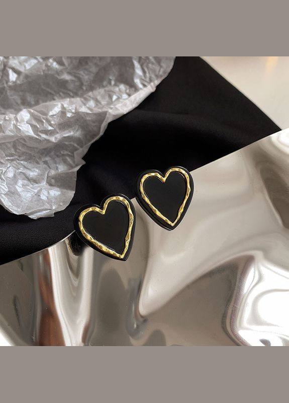 Сережки сердечка цвяшки чорний (12-196) No Brand (314931129)