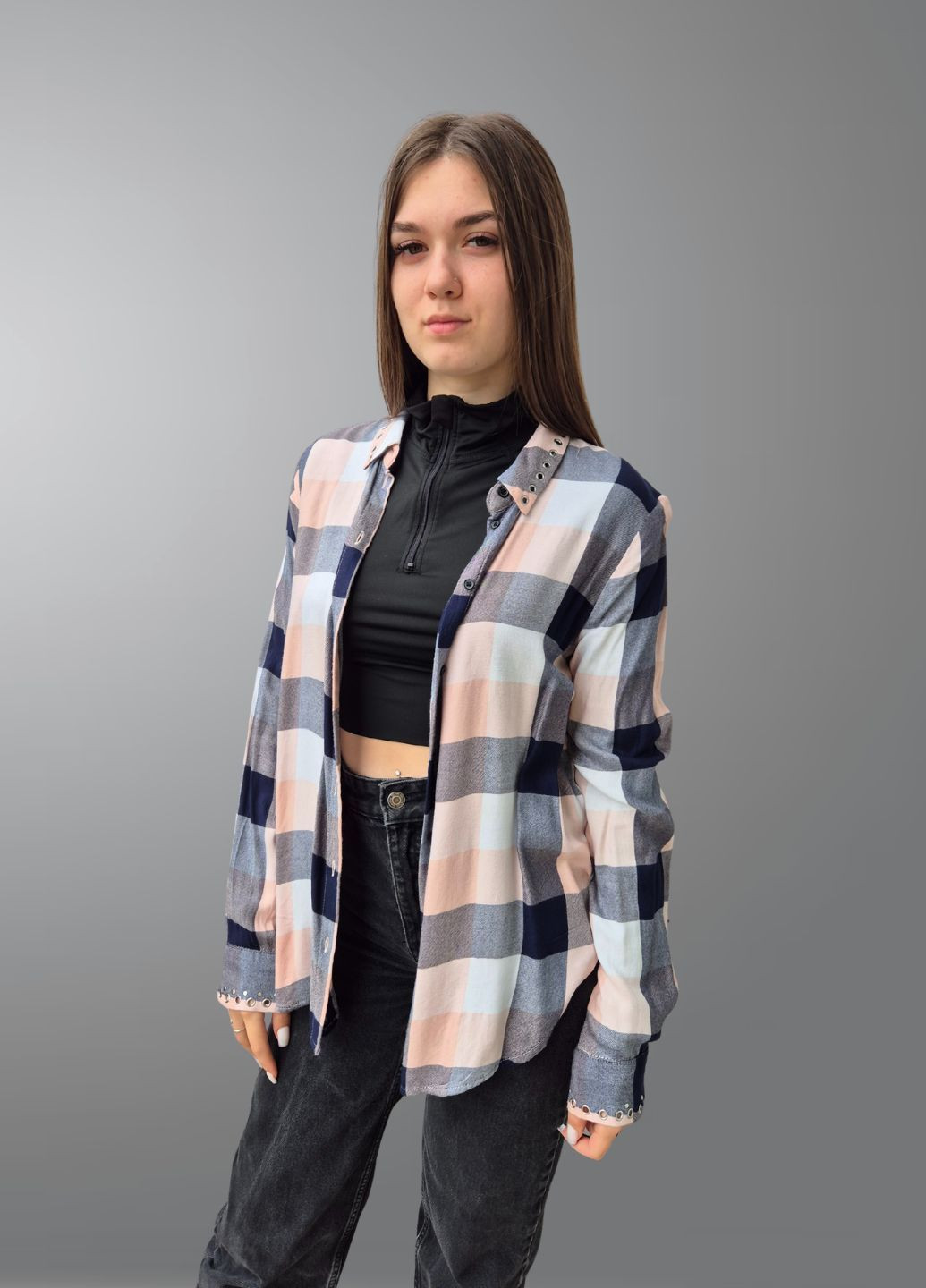 Сорочка жіноча Oversize в клітку із заклепками на комірі та манжетах H&M (367829078)