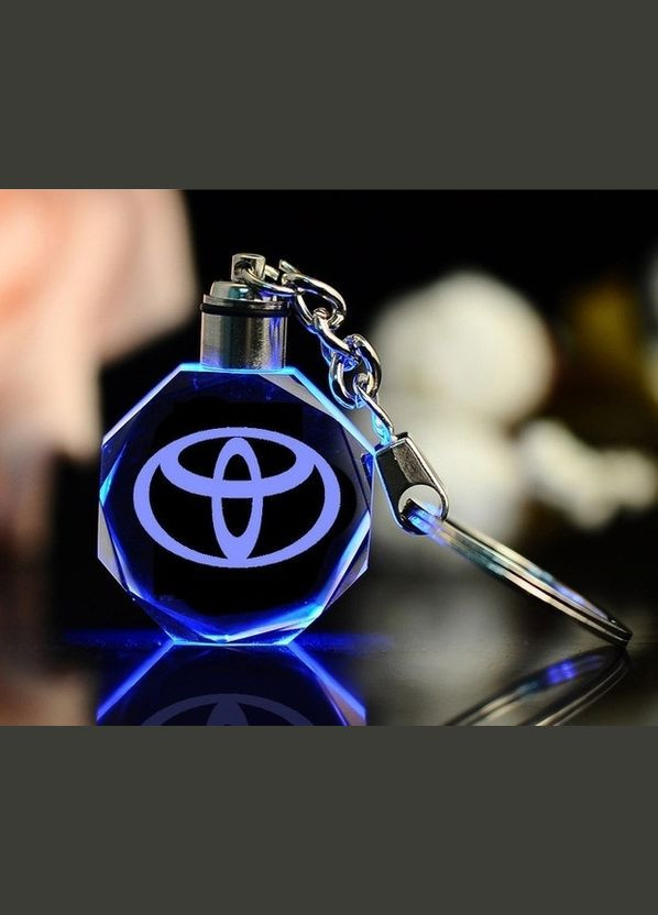 Брелок автомобильный на ключе Тойота авто брелок с логотипом Toyota с подсветкой (2324211) GF (341533983)