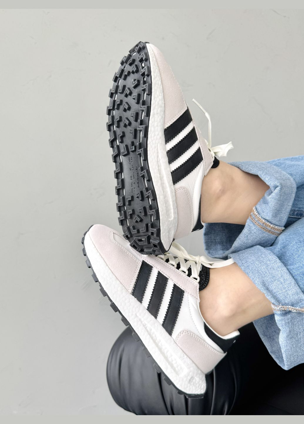 Серые демисезонные кроссовки мужские adidas retropy es grey black | адидас ретропи ес серые No Brand