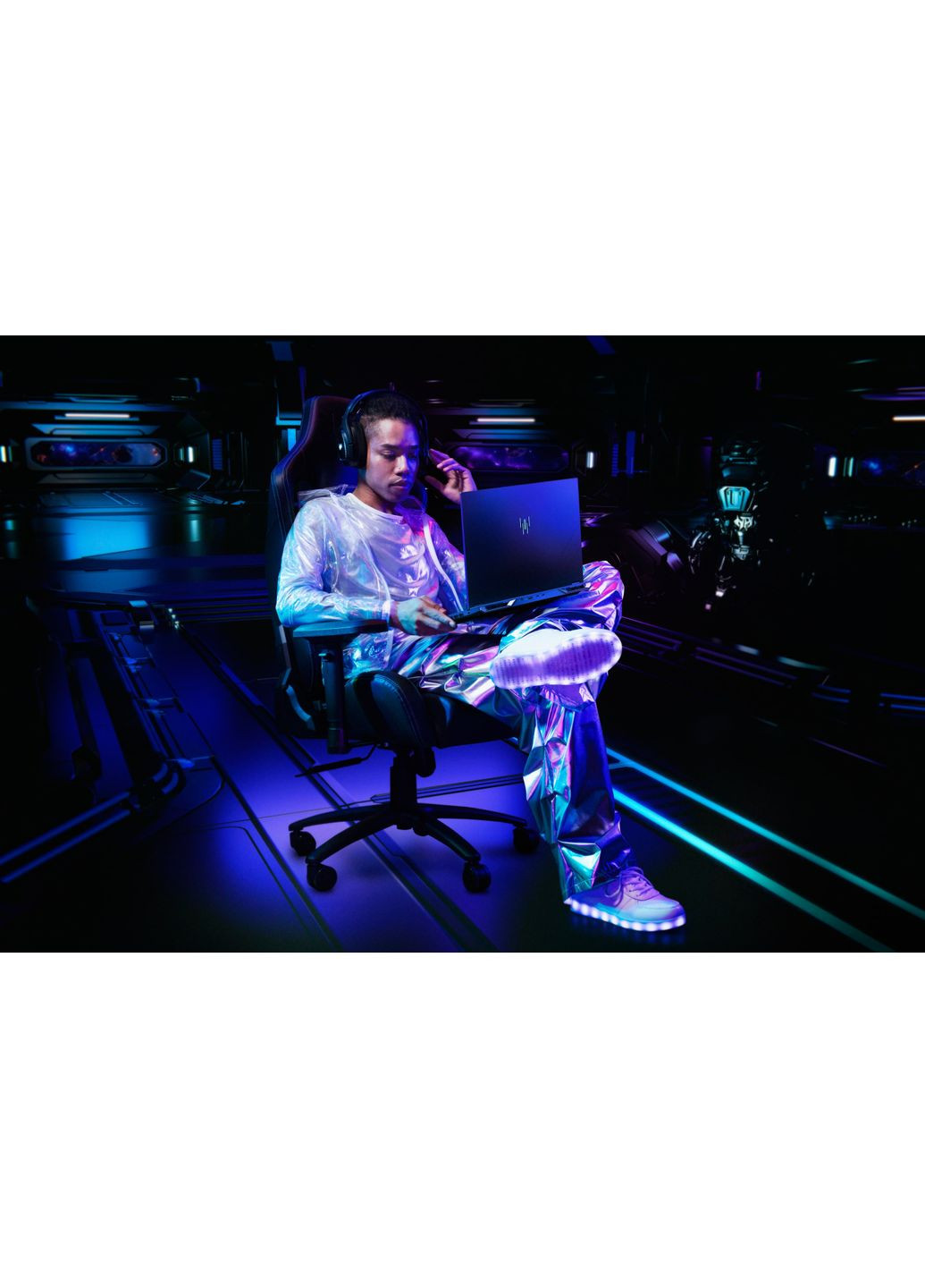 Ноутбук NH.QVHEU.001 Predator Helios Neo 18 PHN18-72 18" WQXGA IPS, Intel U9-275HX, 64GB, F2TB, NVD5070-8, Lin, Acer (363320941)