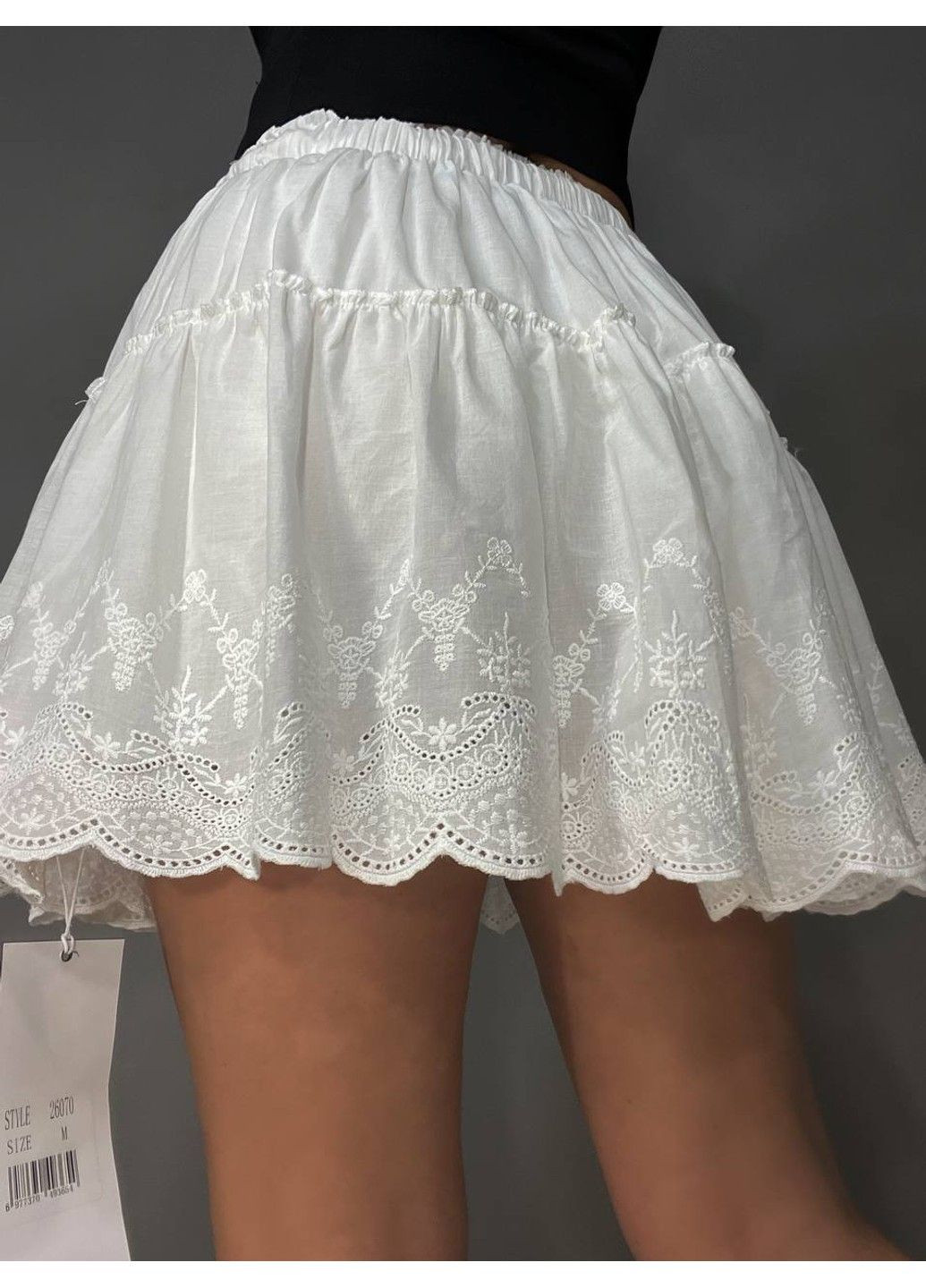Спідниця жіноча A-N 26070 коротка бавовняна з шортами оборки мереживо резинка на талії шнурок біла No Brand (327308690)