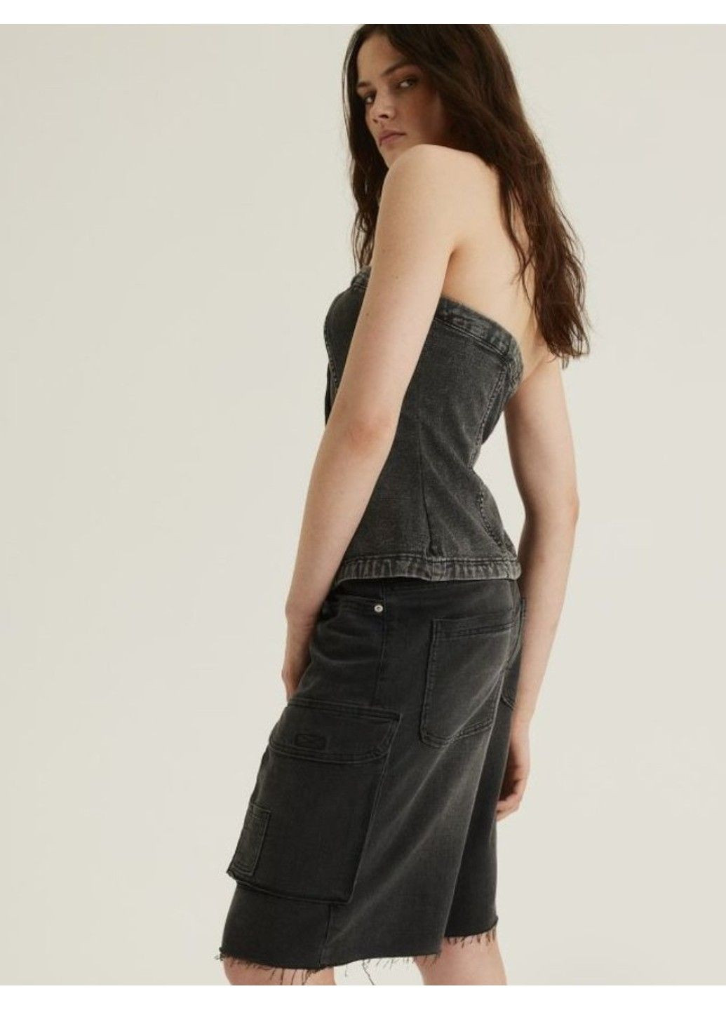 Жіночі джинсові шорти карго Н&М (56974) W34 Чорні H&M (291903284)