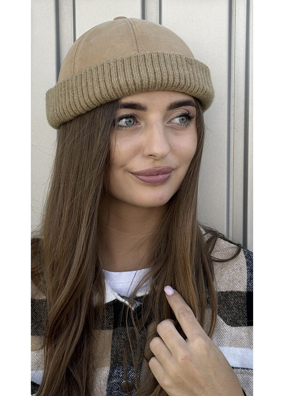 Женская шапка бини докера осень зима с трикотажным отворотом черная No Brand (366547630)