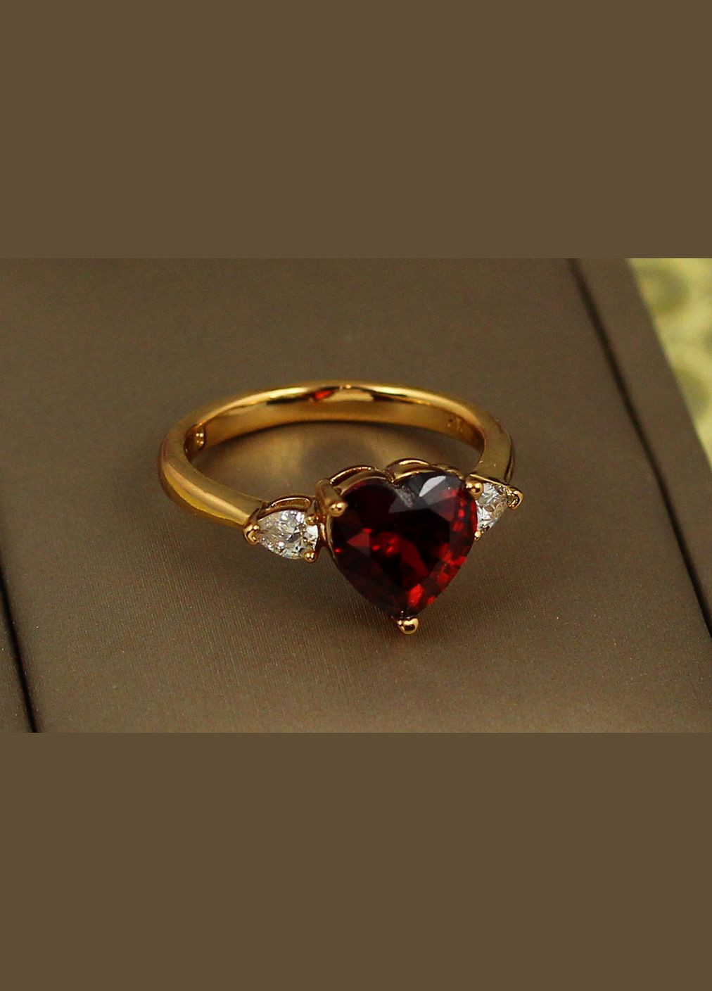 Кільце серце з червоним каменем і краплями з боків р золотисте Xuping Jewelry (317309685)