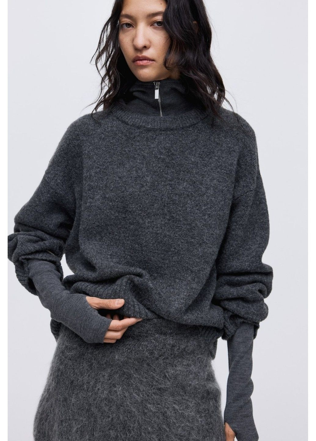 Темно-серый зимний вязаный женский свитер оверсайз н&м (58696) xs темно-серый H&M