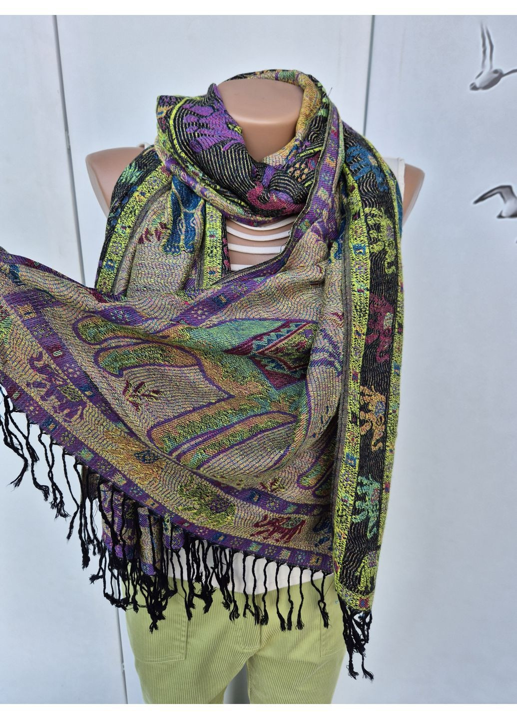 Шарф-палантин женский весна-осень в рисунок слонов с кистями 180х66 см Без бренду No Brand (368468410)