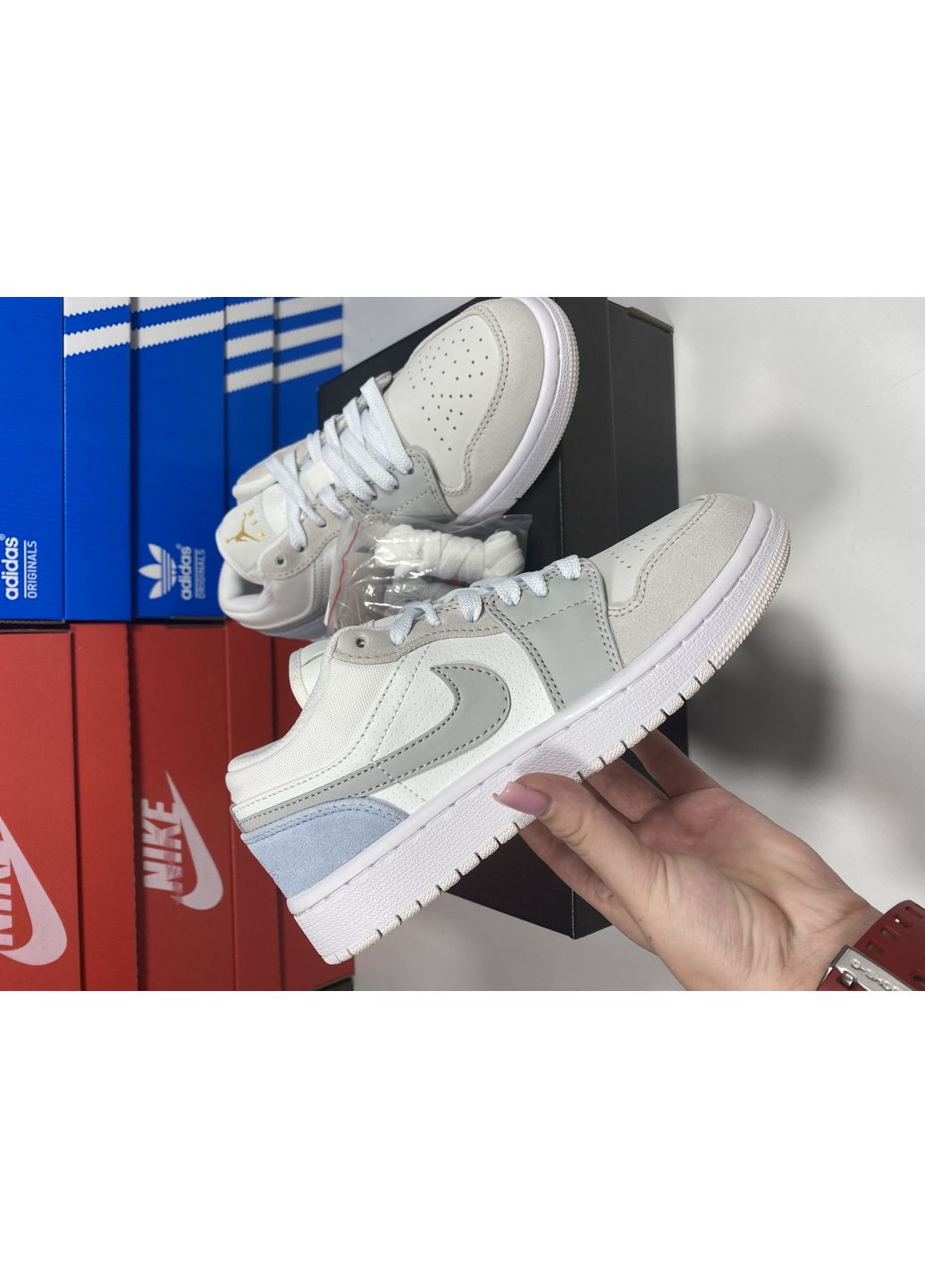 КРОССОВКИ ЖЕНСКИЕ NIKE JORDAN 1 LIGHT GREY НАЙК АИР ДЖОРДАН No Brand серые демисезоны (368862305)