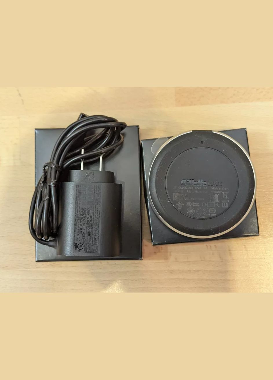 Зарядная подставка для электробритвы Heated Razor Gillette (315725501)