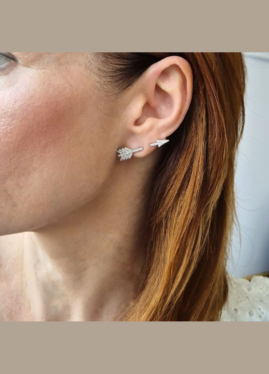 Срібна сережка Стріла в Білих каменях 1 шт срібло 925 проби родоване 2404р 2.50г No Brand (334884435)