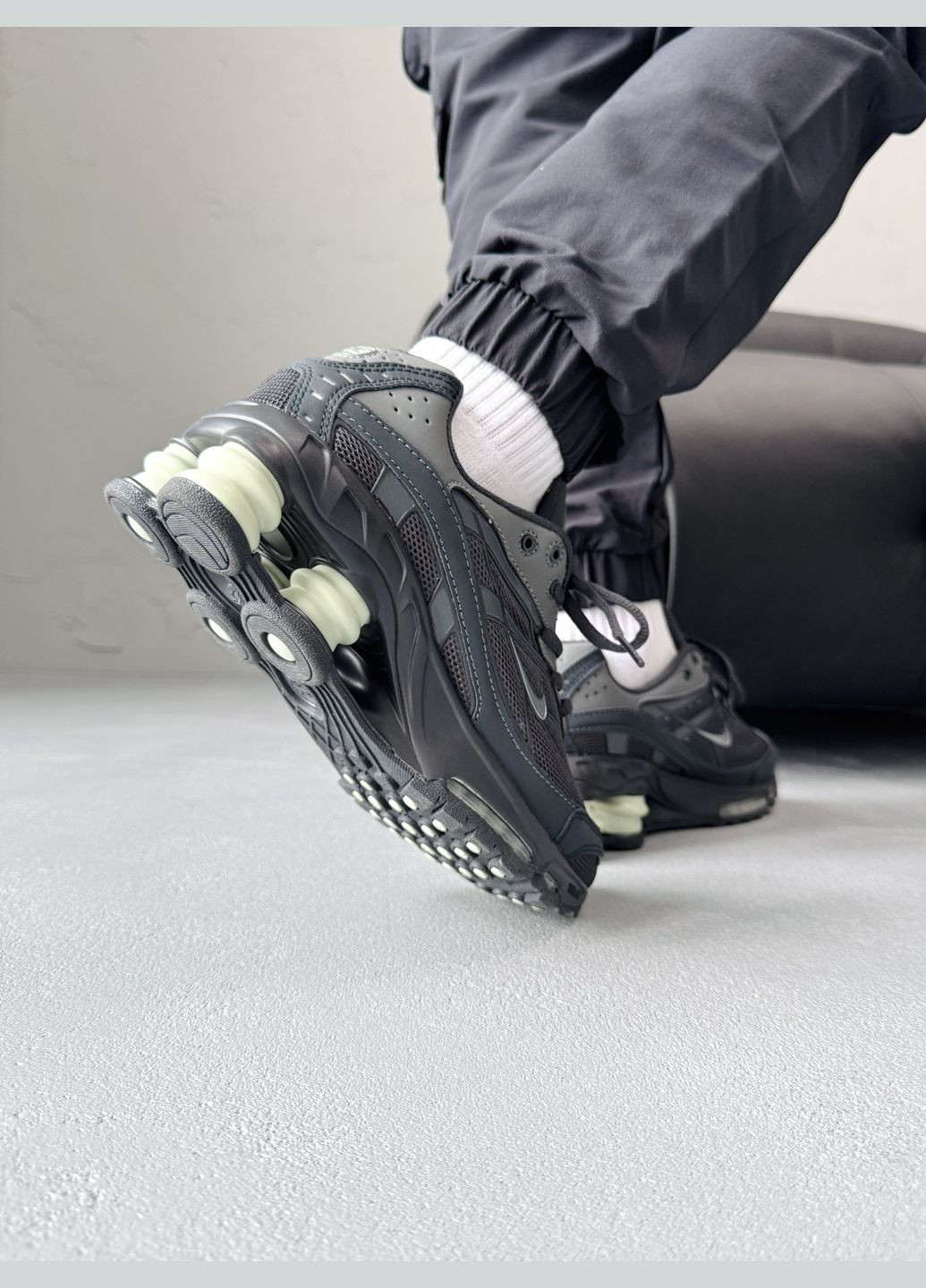 Черные демисезонные кроссовки мужские nike shox ride 2 sp x supreme black green | найк шокс райд черные No Brand