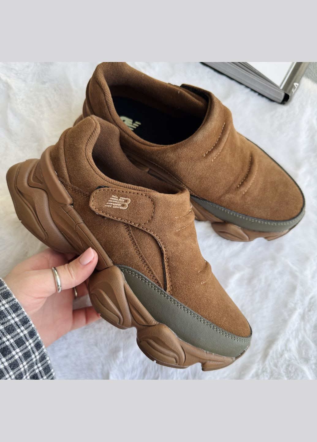 Кроссовки женские и мужские New Balance 8040 Brown Khaki | Нью Баланс 8040 коричневые No Brand коричневые демисезоны (340116921)