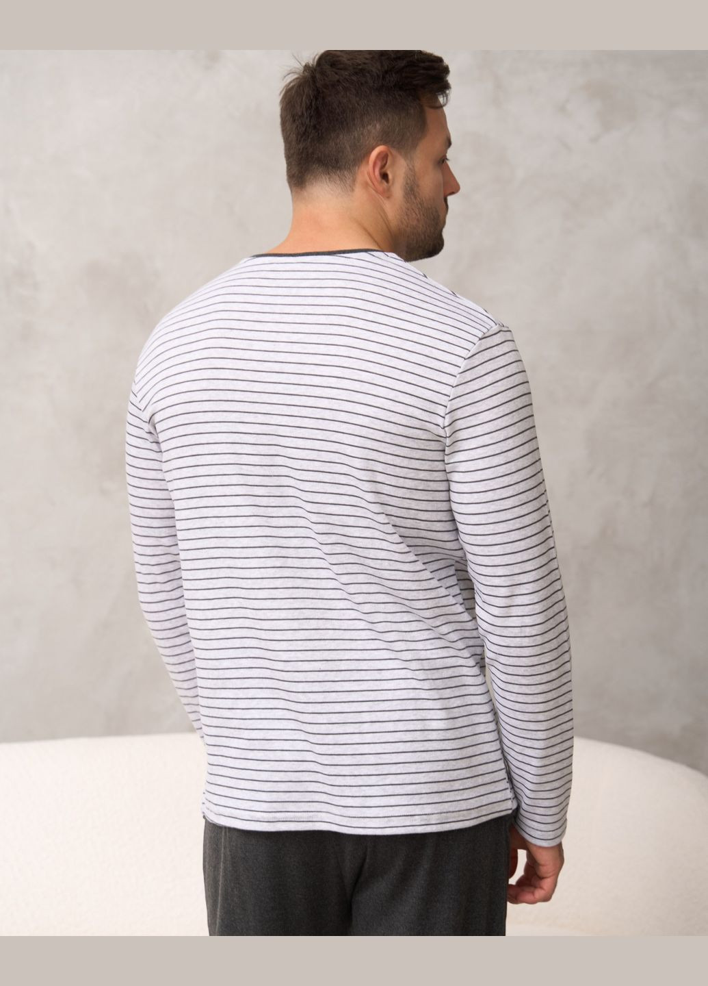 Светло-серая всесезон мужская пижама хлопковая в полоску комплект кофта брюки family look для пары кофта + брюки Tom John