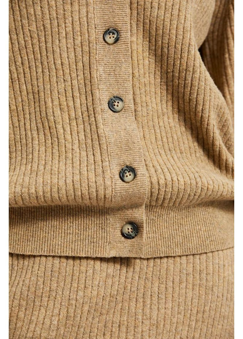 Бежевый кардиган Moodo